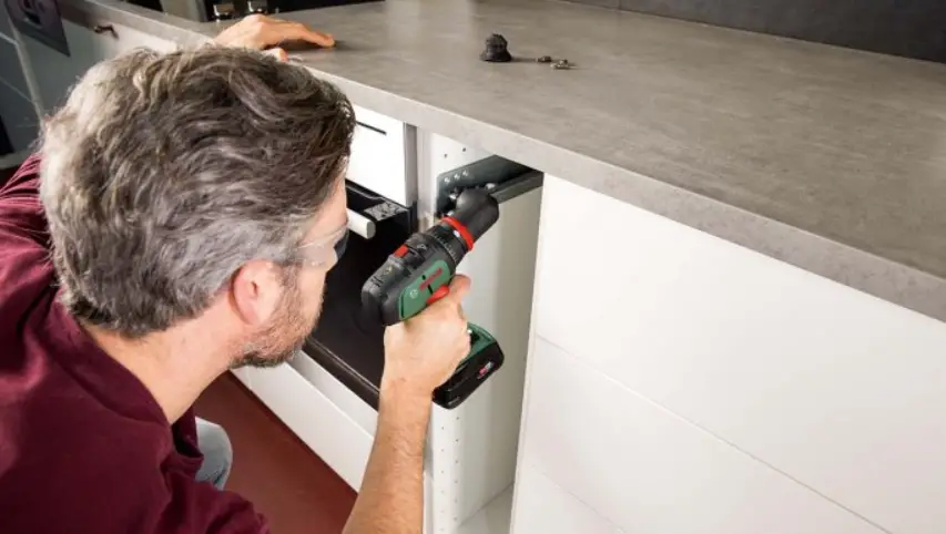 Bosch Advanceddrill 18 Cordless Two-speed Drill Instruction Manual