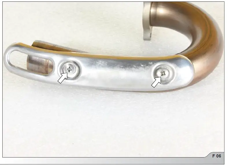 AKRAPOVIC-S-Y4MET15-CIBNTA-Evolution-Line-Full-System-Exhaust-fig- (15)