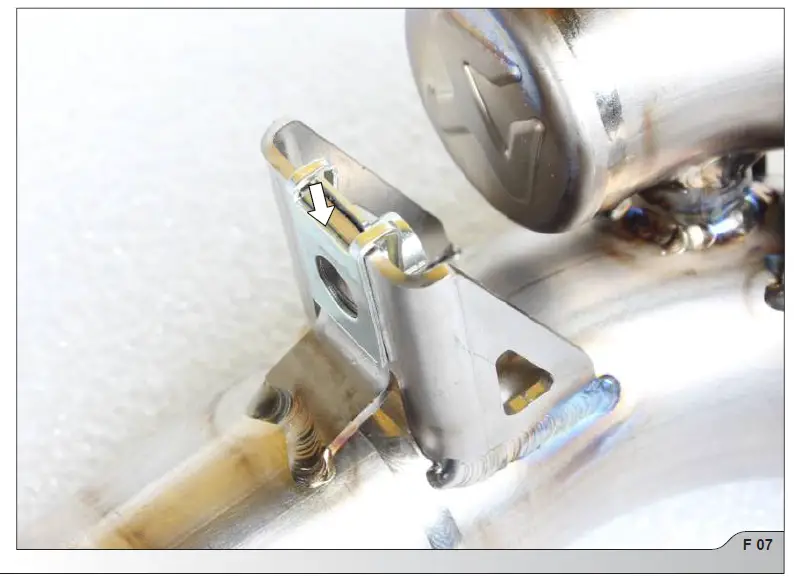 AKRAPOVIC-S-Y4MET15-CIBNTA-Evolution-Line-Full-System-Exhaust-fig- (16)