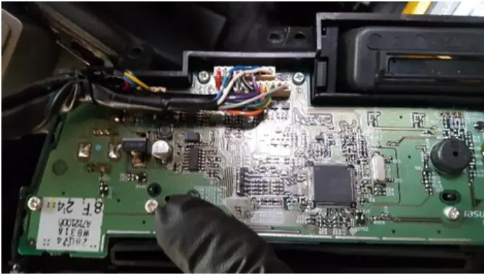 InCarTec 29-745 Car Wings Steering Wheel Audio Control 03