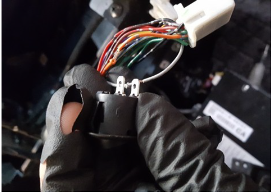 InCarTec 29-745 Car Wings Steering Wheel Audio Control 05