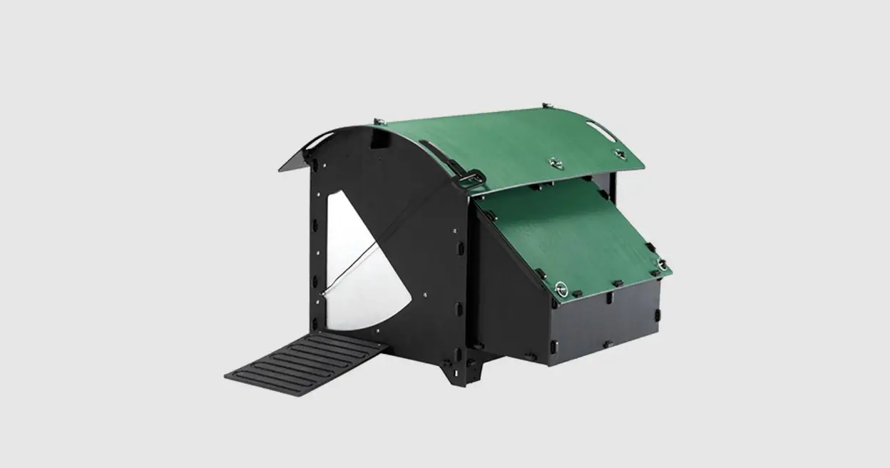 Nestera Medium Chicken Lodge Coop User Manual