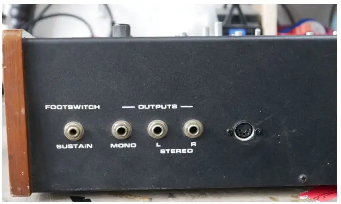 TUBBUTEC-Moog-Opus-3-Electronics-Piano-fig-1 (7)