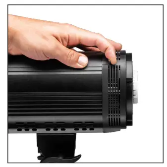 walimex pro NIOVA 120 Plus Series LED Compact Bi Color 120W - lock to the back