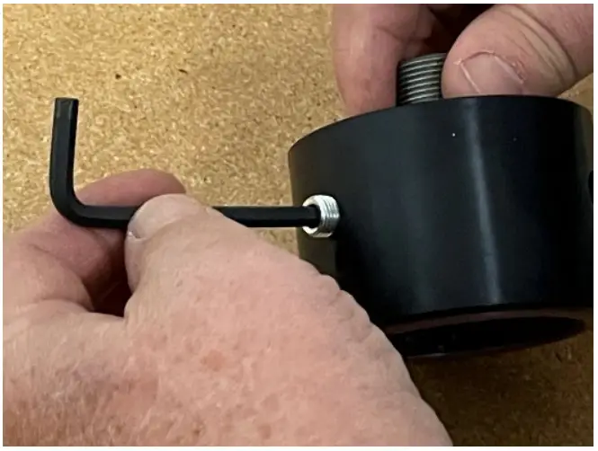 BAXTER PERFORMANCE SS 101 BK Subaru Oil Filter Anti Drain Adapter - Remove adapter