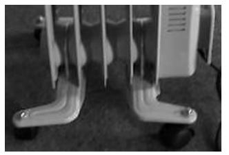 anko AOH15 5 Fin Oil Column Heater Instruction Manual - Please fit the wheel assemblies as per the diagram