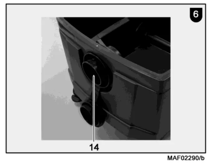 Changing the filter bags