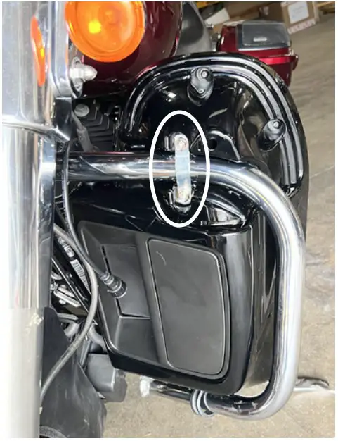 INSTALLATION OF LOWER VENTED FAIRING