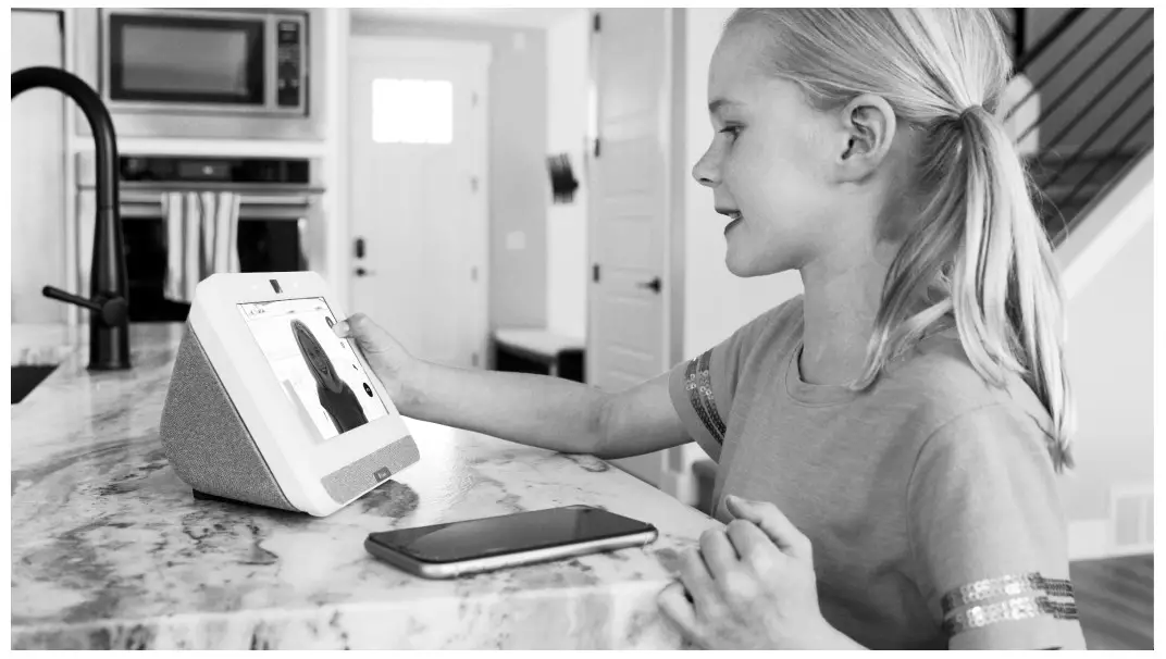 AAA Smart Home IQ Panel 4 Security System Control Panel - speaker