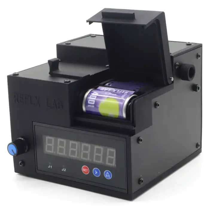 REFLX-LAB-Auto-Bulk-Film-Loader-product