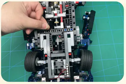 GAME OF BRICKS 42154 Light Kit for Ford GT 2022 - fig 6