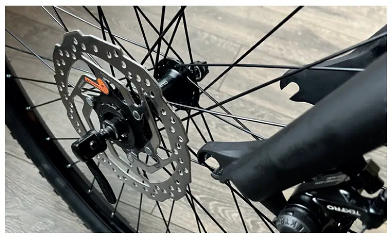 Attaching The Front Wheel (Quick Release)