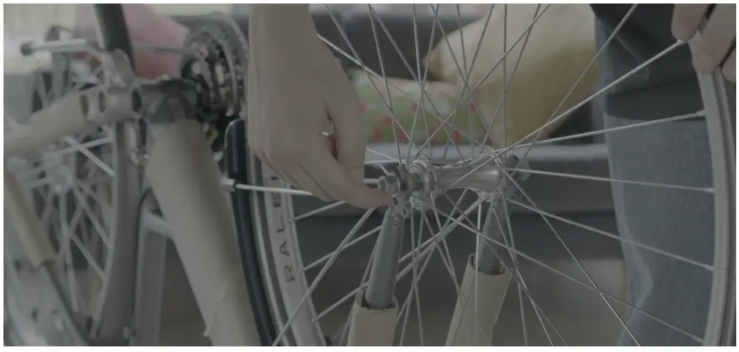 Attaching The Front Wheel (Nutted Wheel)