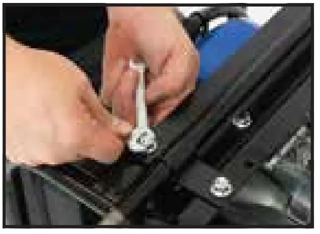 DuroMax DS5000X 5 000 Watt Gasoline Portable Generator - Step 10