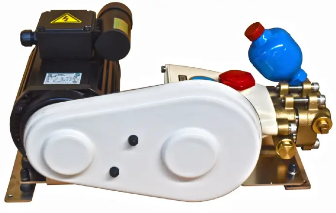 DESSALATOR-D100-Freedom-Marine-Watermaker-product