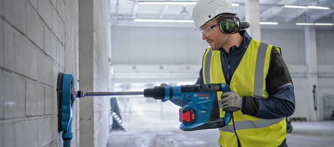 Bosch Gbh 18v-40 C Cordless Rotary Hammer Biturbo Instruction Manual