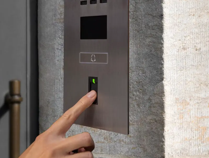 DoorBird D2101KV Fingerprint 50 IP Video Door Station - Man 1