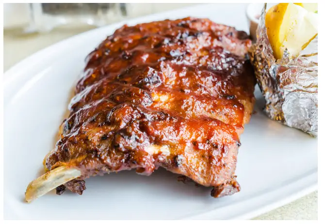 BULLET 566 sq Inch Outdoor Convection Charcoal Barbecue Smoker - Cooking Baby Back