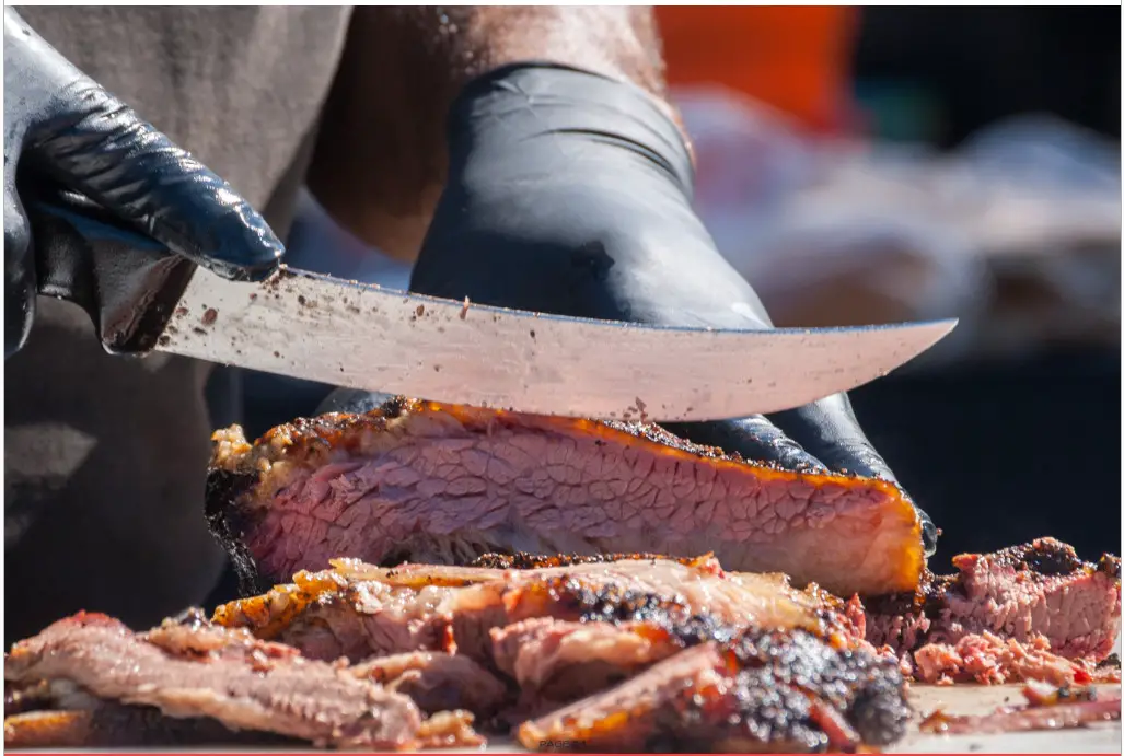 BULLET 566 sq Inch Outdoor Convection Charcoal Barbecue Smoker - Lemons racipi8