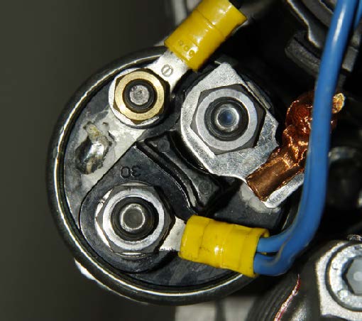 Winco-EC6010DR-T Vehicle-Mounted-Diesel-Generator-04