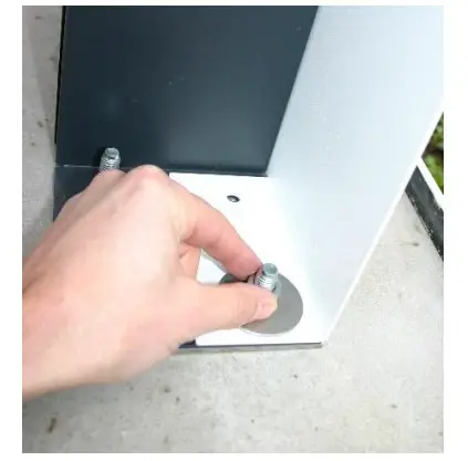 Smappee EV Base Smartest Charging Station - tighten