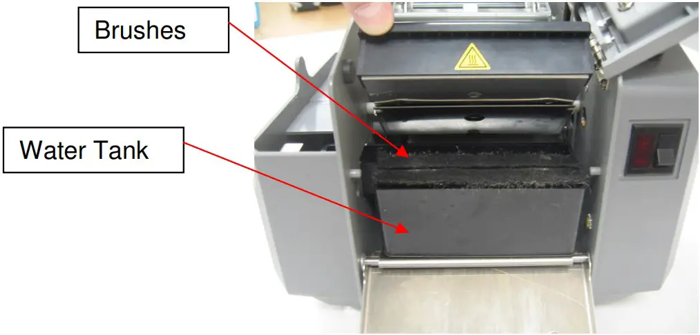 MACHINE FOR OPERATION