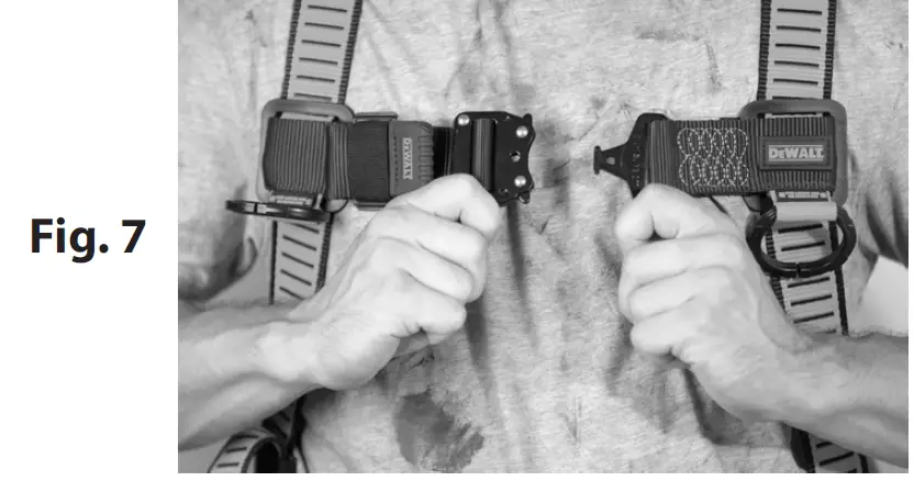 DEWALT-D3000-Series L-XL-TB-Leg-QC-Chest-Vest-Style-Harness-08