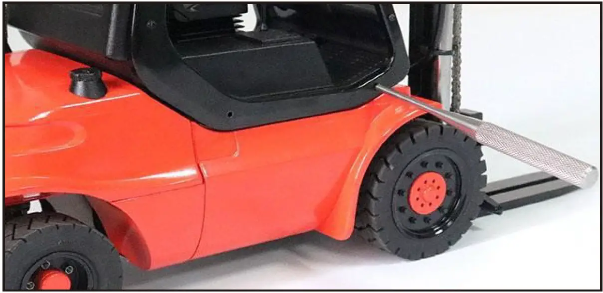 RC4WD-VV-JD00036-Hydraulic-RC-Forklift-RTR- (10)