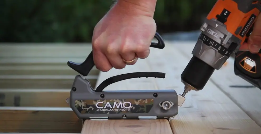 Camo Pro Series Edge Deck Fastening System Instruction Manual Camo Pro Series Edge Deck Fastening System Instruction Manual