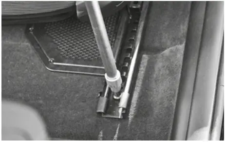 HIFONICS ZSB8W Car Subwoofer Passive - Installation 1