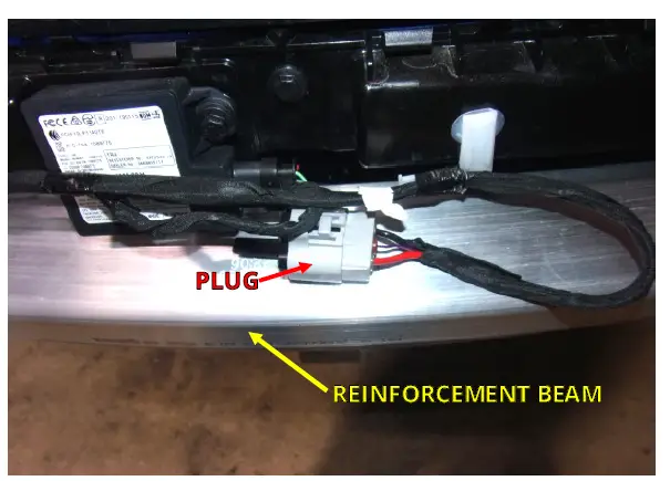 STEALTH-HITCHES-SHR09001-Tesla-Model-3-Hitch-26