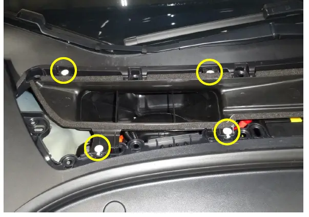 STEALTH-HITCHES-SHR09001-Tesla-Model-3-Hitch-35