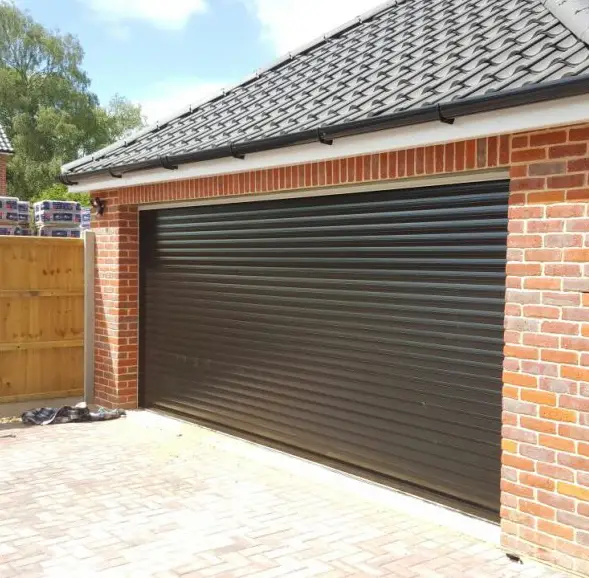 GARAGEDOORSONLINE Roll 77 Remote Control with Full Roll Cover Insulated Roller Door-PRODUCT