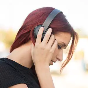 Skullcandy-SCS5URHW-509-Uproar-Wireless-On-Ear-Headphone-fig-3