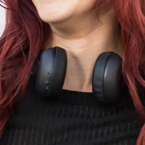 Skullcandy-SCS5URHW-509-Uproar-Wireless-On-Ear-Headphone-fig-4