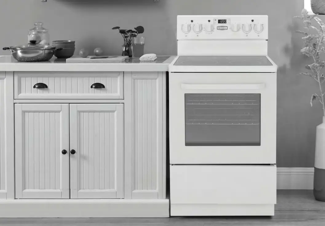 MARATHON MER245W Smooth Top Electric Range A