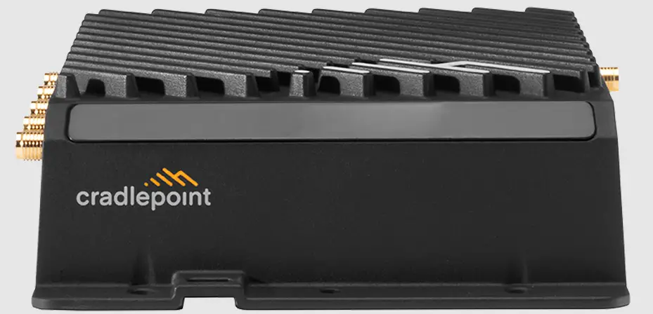 cradlepoint-R920-Series-Suggedized-Router-Endpoints-product-image