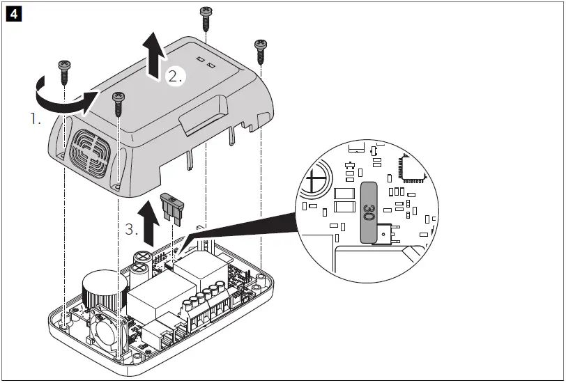DOMETIC SCE320 Solar Charger 08