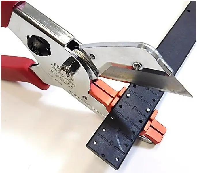 SuperCom PureOne Electronic Monitoring Solution - length adjustment 2