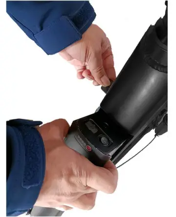 BEZIOR-M3-Smart-EV-Moped-Instruction-FIG-9