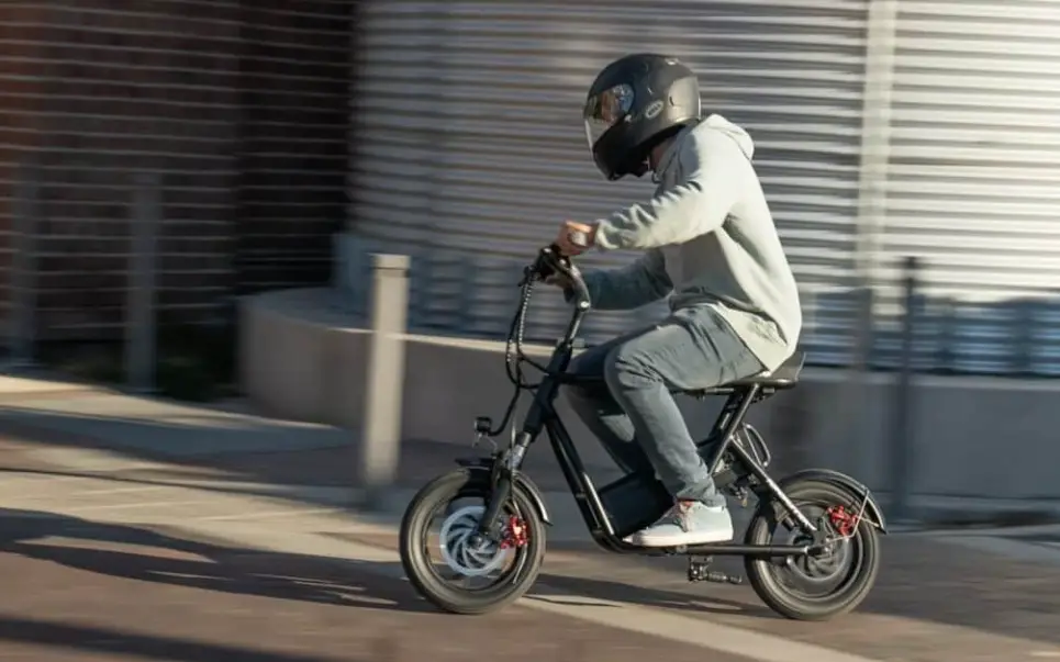 Emove Roadrunner Electric Scooter User Manual