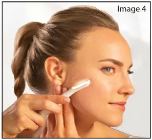 flawless-dermaplane-glo-lighted-facial-exfoliator-8