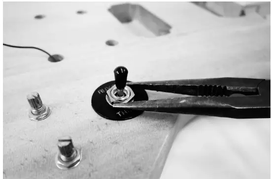 Harley-Benton-255975-DC-Style-Electric-Guitar-Kit-fig- (11)