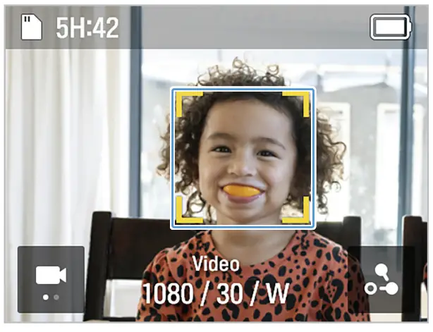 THINKWARE NC200 National Geographic Gimbal Camera - Face tracking1