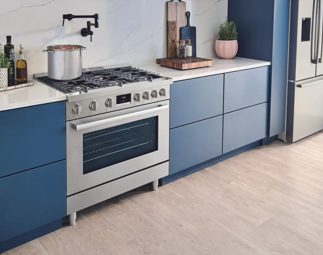 BOSCH HEZ9YZ30UC 30-inch Freestanding Dual Fuel Range - fig 1