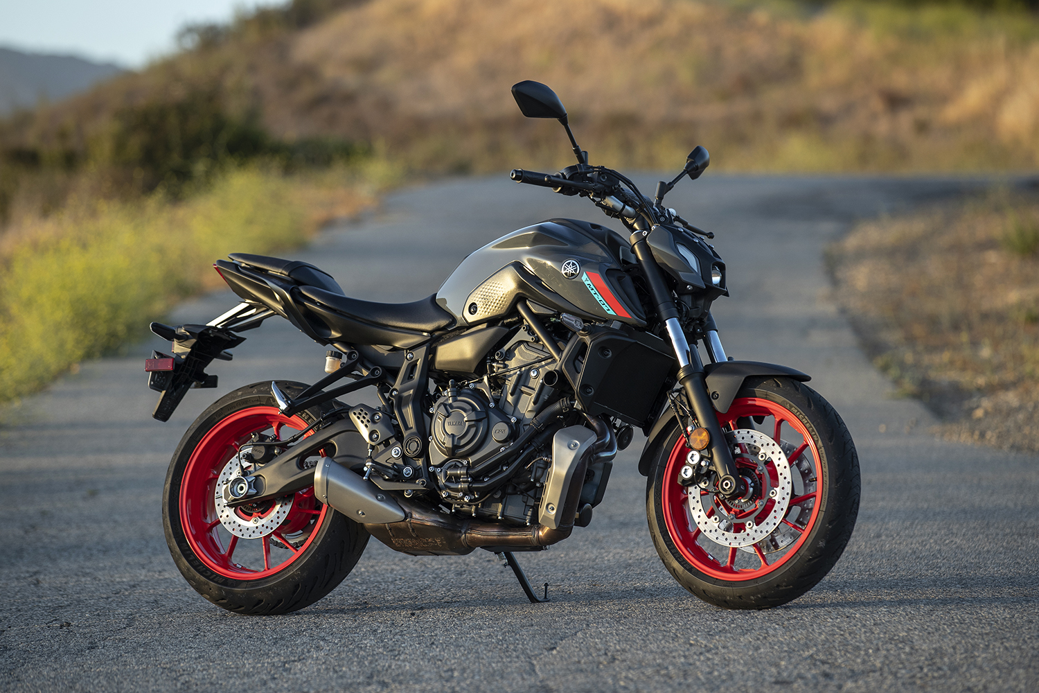 Yamaha Mt-07 Motorcycle User Manual