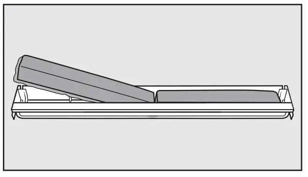 Miele 11 930 740 Bottom Mount Unit - Making ice cubes17