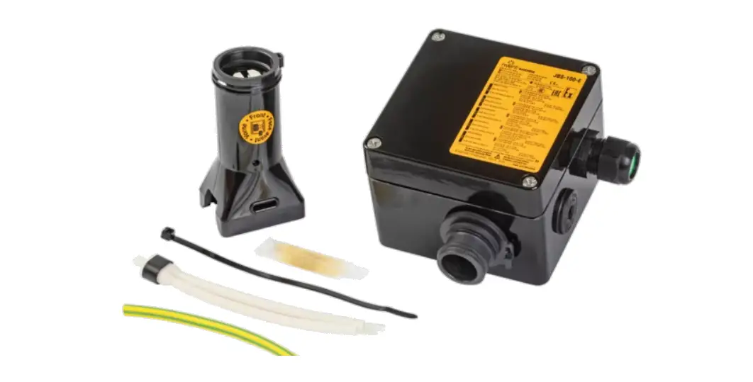 Nvent Jbs-100-e Single Entry Power Connection With Junction Box Instruction Manual Nvent Jbs-100-e Single Entry Power Connection With Junction Box Instruction Manual