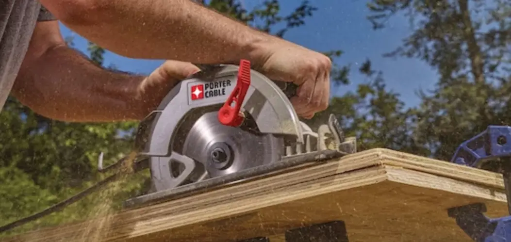 Pattfield Pe-160ks 1200w Circular Saw Instruction Manual Pattfield Pe-160ks 1200w Circular Saw Instruction Manual