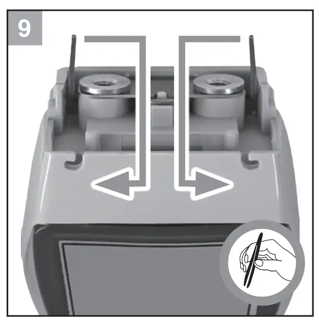 Changing the bottom blade and the top blade